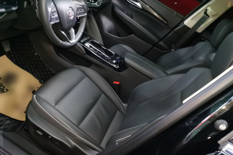 别克 2022款 改款 昂科威S 552T 两驱豪华型局部细节19