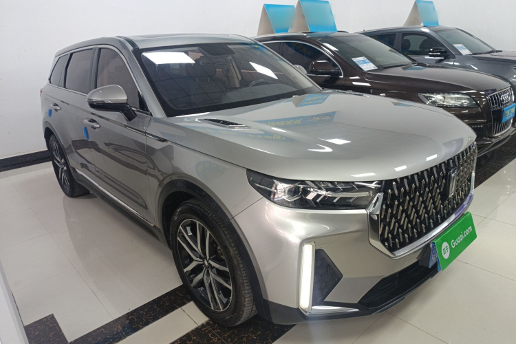 奔腾T99 2020款 20TD 自动豪华型车身外观3