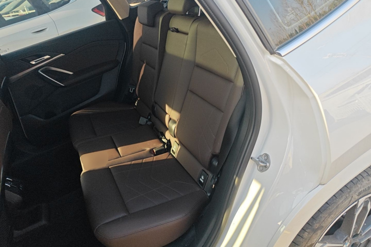 宝马X1 2023款 sDrive25Li M运动套装中控内饰21