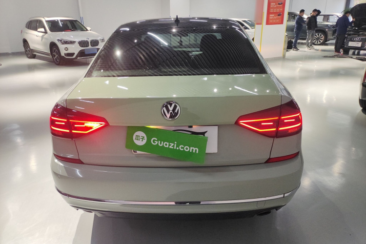 大众 帕萨特 2016款 330TSI DSG尊荣版车身外观6