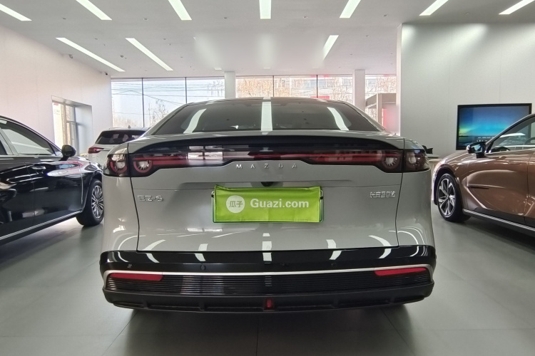 马自达EZ-6 2024款 增程200智尊版车身外观6010