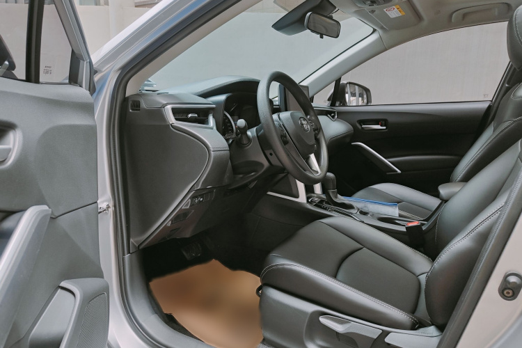 丰田 卡罗拉锐放 2022款 2.0L 豪华版车身外观6004