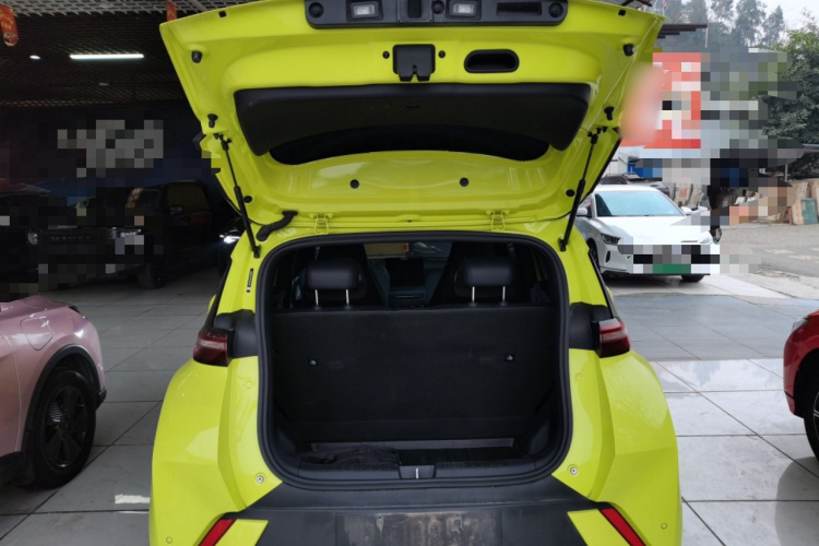 比亚迪 海鸥 2023款 飞翔版机舱底盘23