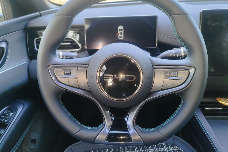 比亚迪 海豹06新能源 2025款 DM-i 智驾版 120KM尊荣型中控内饰13