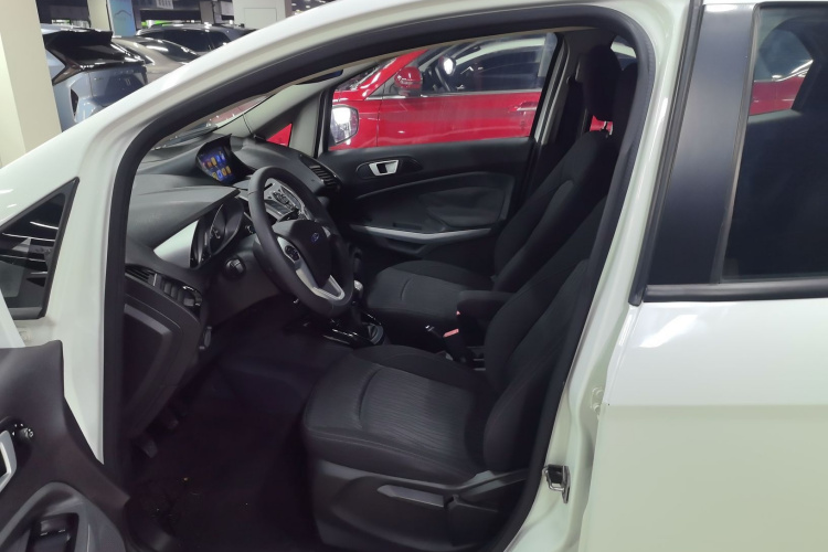 福特 翼搏 2013款 1.0L GTDi 手动尊贵型局部细节19