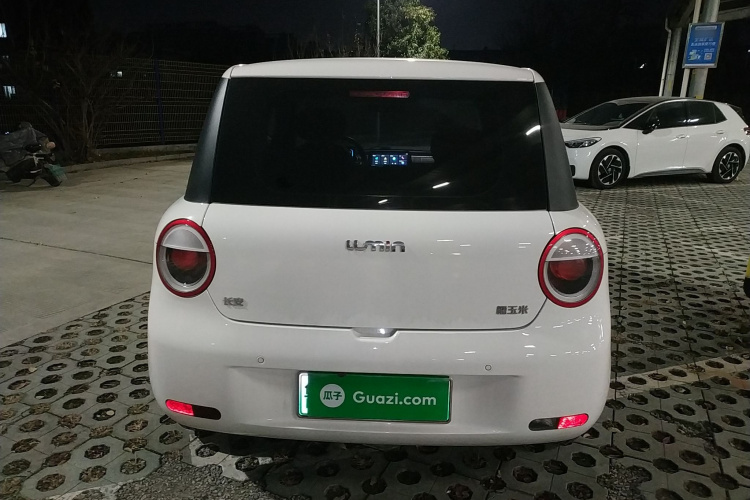 长安启源 长安Lumin 2022款 210km 香甜款车身外观6