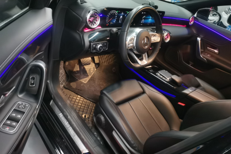 奔驰A级 2022款 改款 A 200 L 运动轿车时尚型中控内饰20