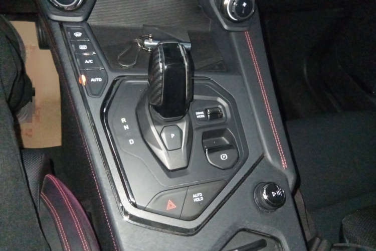 领克05 2020款 2.0TD 四驱劲Halo局部细节18