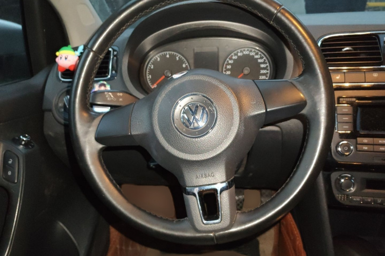 大众 Polo 2011款 1.4L 自动致酷版局部细节13