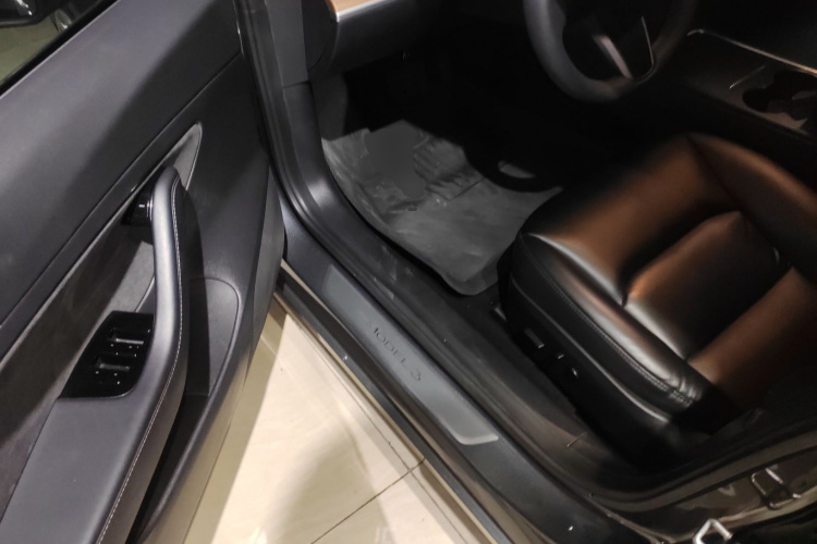 特斯拉 Model 3 2020款 标准续航后驱升级版中控内饰20