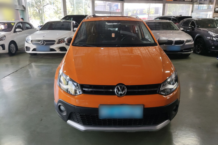 大众 2012款 1.6L Cross Polo AT车身外观6001