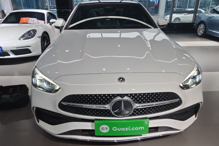 奔驰C级 2023款 改款 C 260 L 运动版车身外观2