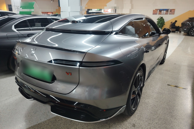 阿维塔06 2025款 Max增程版车身外观7