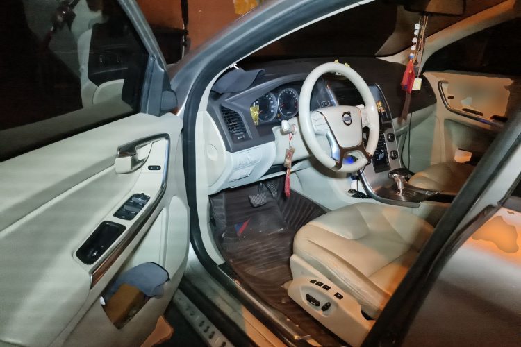 沃尔沃XC60(进口) 2012款 T6 AWD舒适版中控内饰20