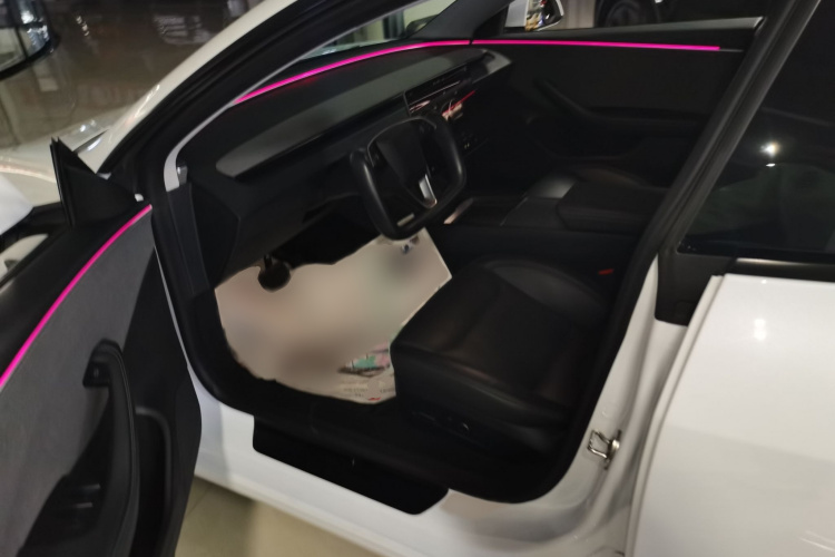 特斯拉 Model 3 2023款 后轮驱动版局部细节19