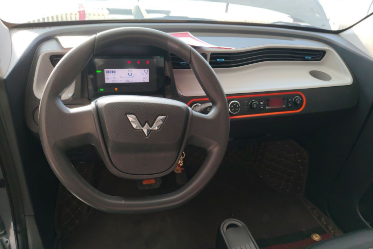 五菱汽车 宏光MINIEV 2022款 轻松款 磷酸铁锂中控内饰7002