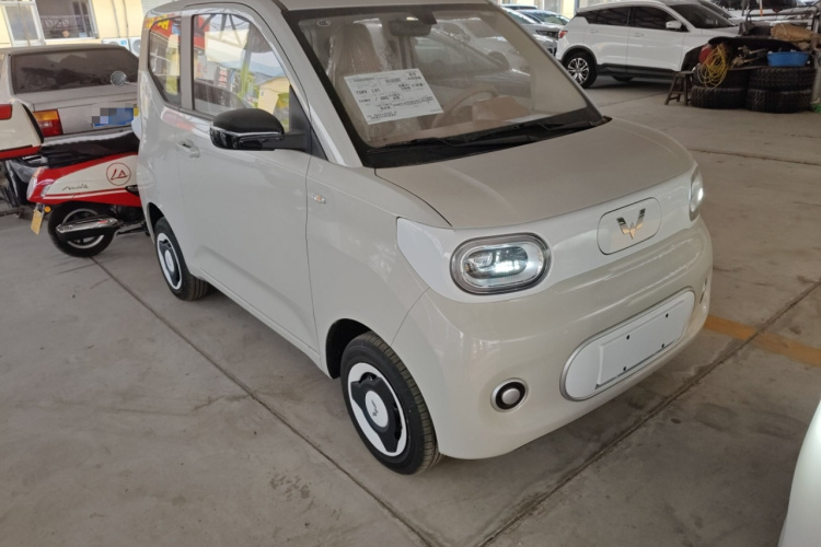 五菱汽车 宏光MINIEV 2024款 第三代 215km 青春版车身外观3