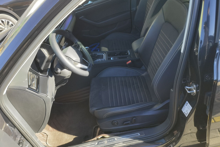 大众 迈腾 2020款 380TSI DSG 豪华型中控内饰19