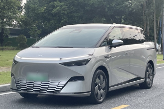 小鹏X9 2024款 702超长续航Max