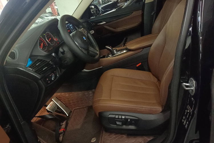 宝马X6 2017款 xDrive35i 领先型局部细节19
