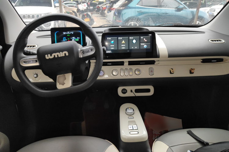 长安启源 长安Lumin 2022款 210km 香甜款中控内饰12