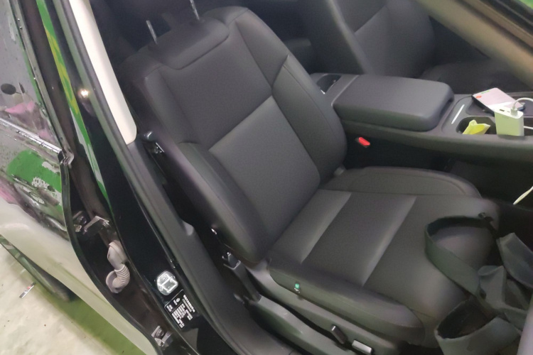 零跑汽车 零跑C16 2024款 增程 200激光雷达版局部细节41