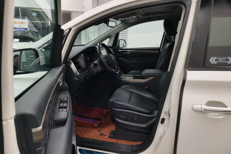 广汽传祺 传祺M8 2019款 320T 至尊版中控内饰19