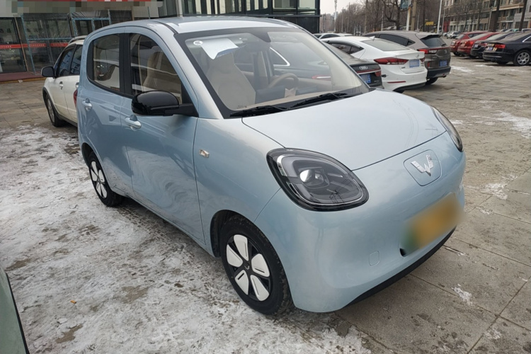 五菱汽车 宏光MINIEV 2025款 四门版 臻享+款车身外观3