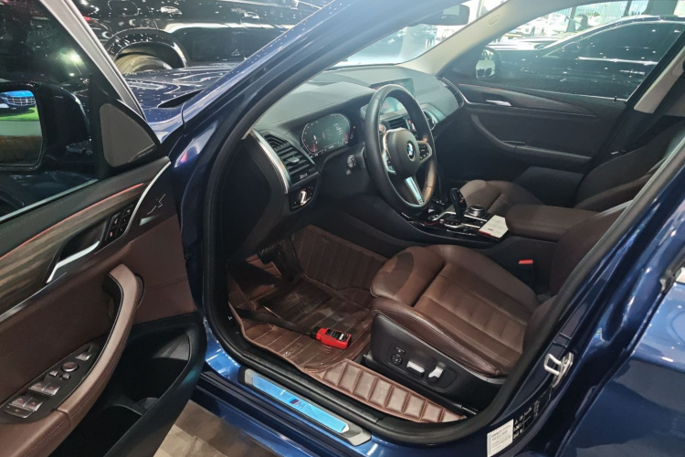 宝马X3 2020款  xDrive28i M运动套装中控内饰20