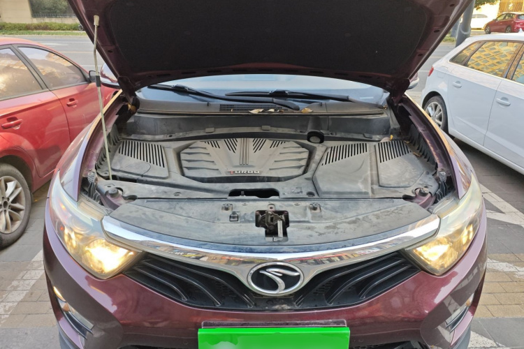 东南DX7 2015款 1.5T 手动豪华型机舱底盘24