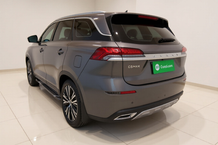 长安欧尚X7 2020款 1.5T 自动尊享型车身外观5