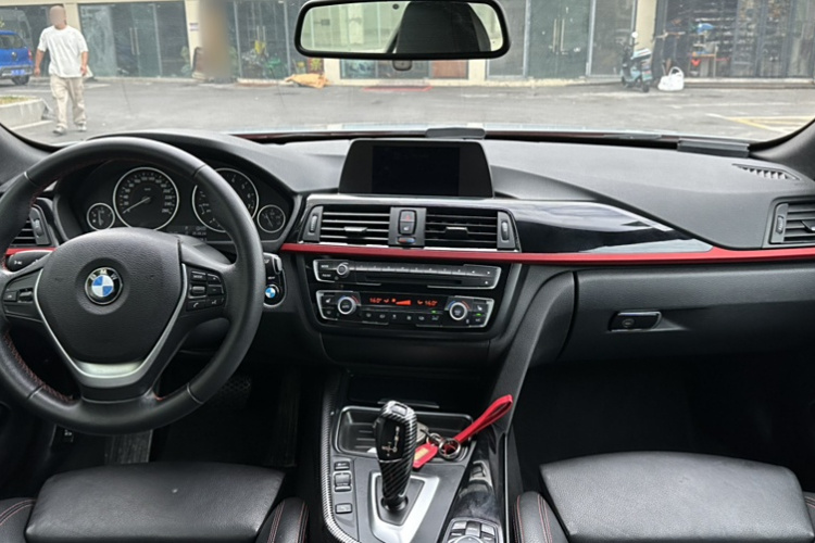 宝马4系 2014款 420i 敞篷运动设计套装中控内饰7001