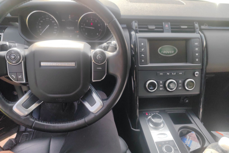 路虎 发现 2017款 3.0 SC V6 SE中控内饰7002