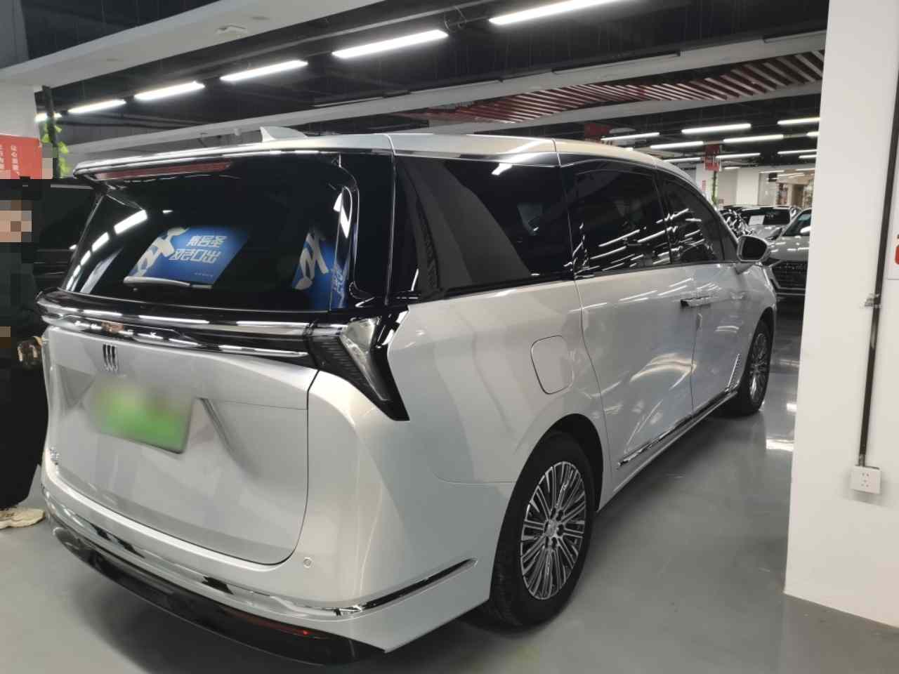 别克GL8新能源 2024款 陆尊 尊享版 7座(5)