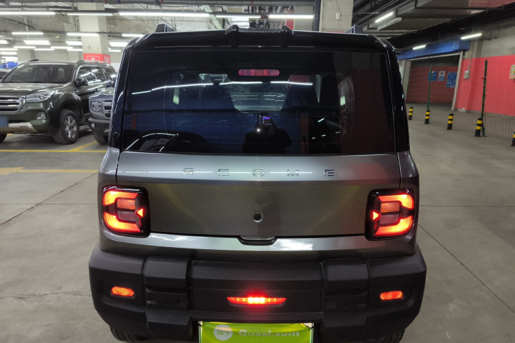 吉利银河 2025款 210km 熊猫骑士车身外观6004