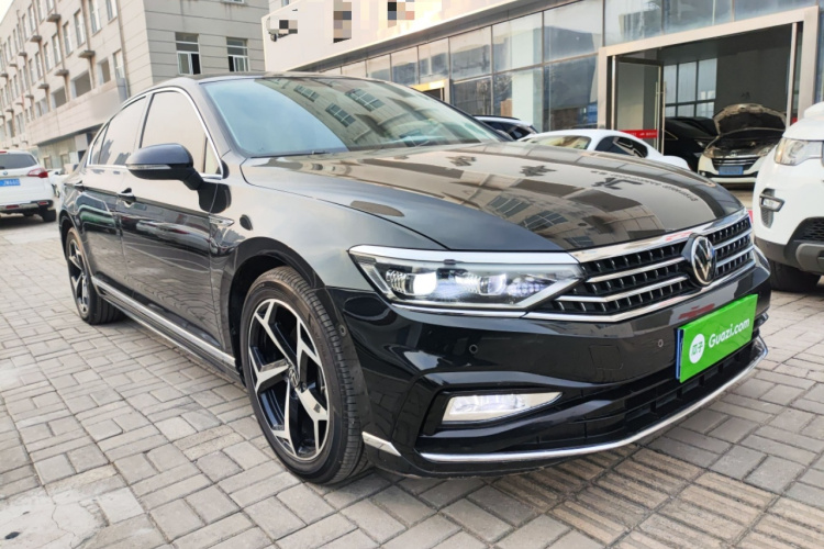 大众 迈腾 2023款 200万辆纪念版 380TSI DSG旗舰型车身外观6002