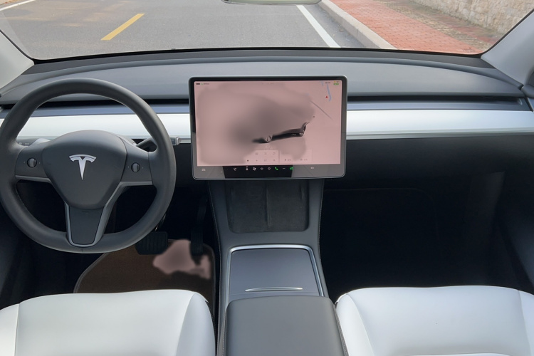 特斯拉 Model Y 2022款 后轮驱动版局部细节16