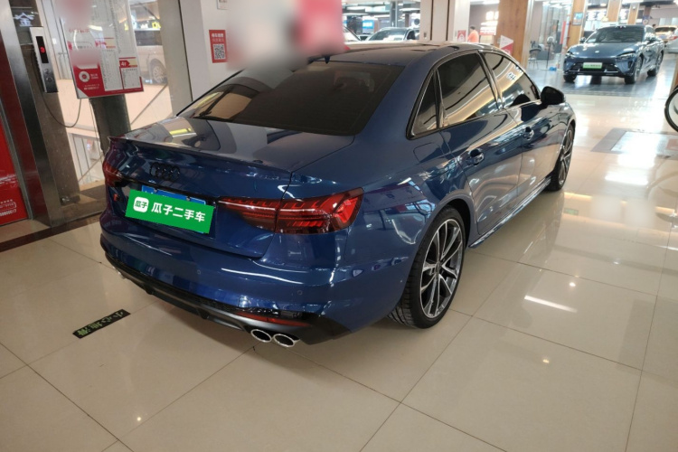 奥迪S4 2023款 S4 3.0TFSI车身外观7