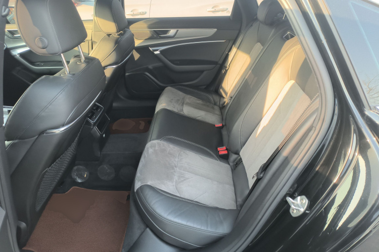 奥迪A6L 2021款 40 TFSI 豪华动感型中控内饰7004