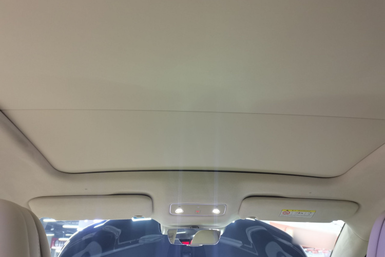 鸿蒙智行 智界R7 2025款 增程 251km Max局部细节22