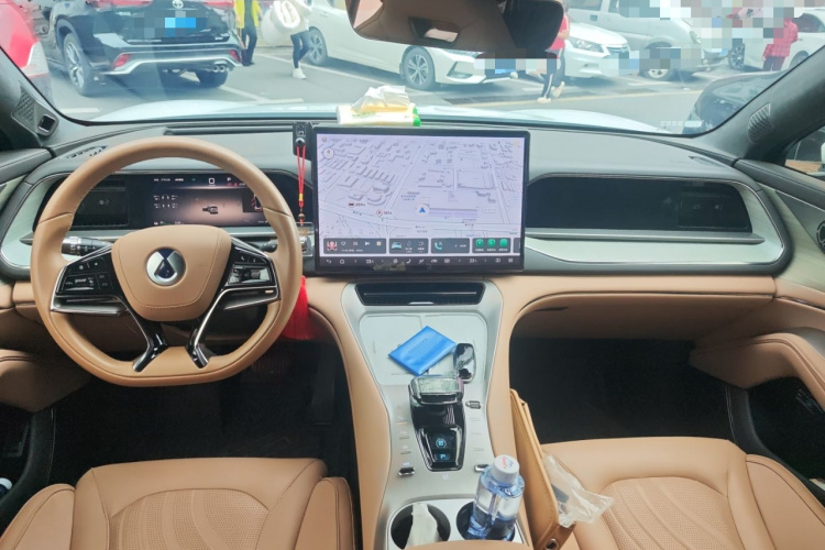 腾势N7 2023款 长续航性能版中控内饰12