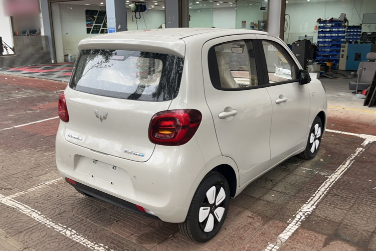 五菱汽车 宏光MINIEV 2025款 四门版 进阶款车身外观6003