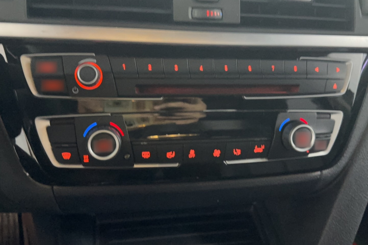 宝马3系 2017款 320Li M运动型局部细节9002