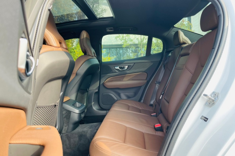 沃尔沃S60 2021款 T4 智远豪华版中控内饰7002