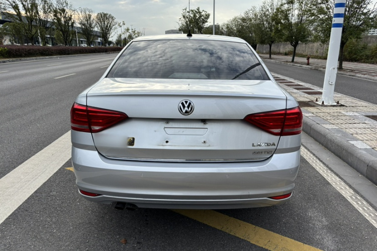 大众 朗逸 2015款 230TSI DSG舒适版车身外观6001