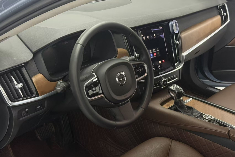 沃尔沃S90 2020款 T5 智逸豪华版中控内饰7003