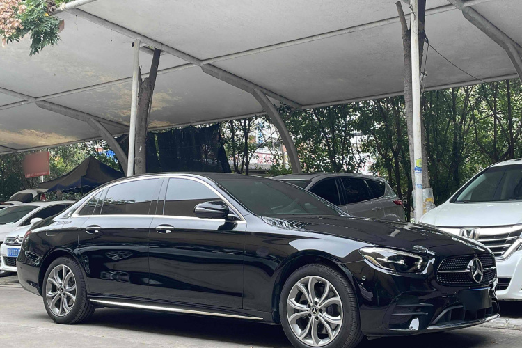 奔驰E级 2023款 E 300 L 运动时尚型车身外观6002