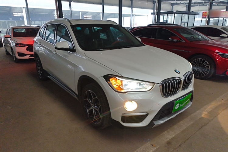 宝马X1 2019款 sDrive18Li 尊享型车身外观6002