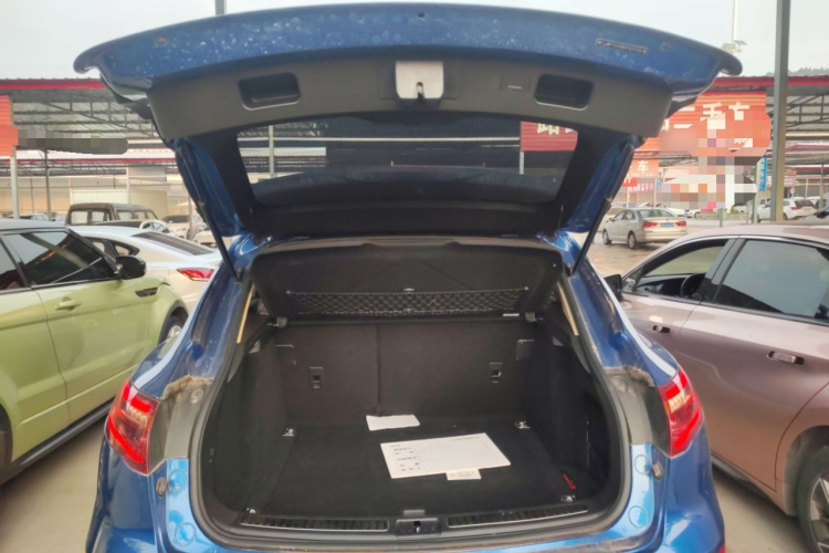 众泰SR9 2017款 2.0T 自动极致之光版局部细节23