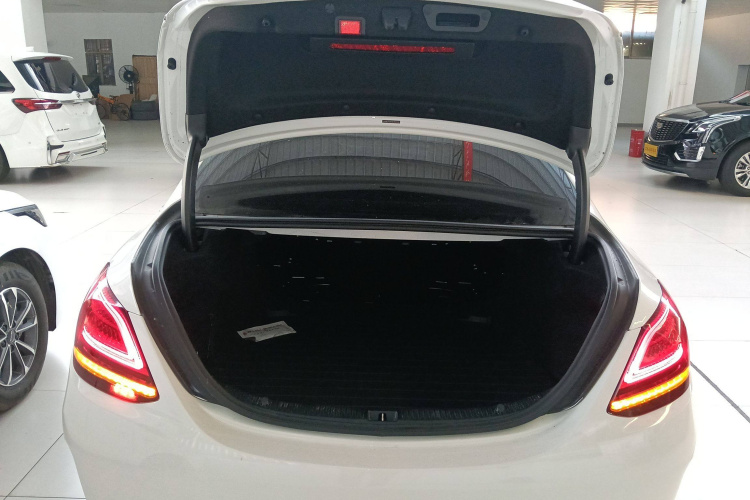 奔驰C级 2021款 C 200 L 时尚型运动版机舱底盘23